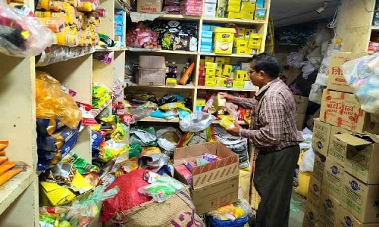 NEWS : नीमच में खाद्य विभाग अलर्ट, कई दुकानों पर छापामार कार्यवाही, खाद्य पदार्थों की जांच, और नमूने, अब जांच रिपोर्ट का इंतजार, पढ़े खबर