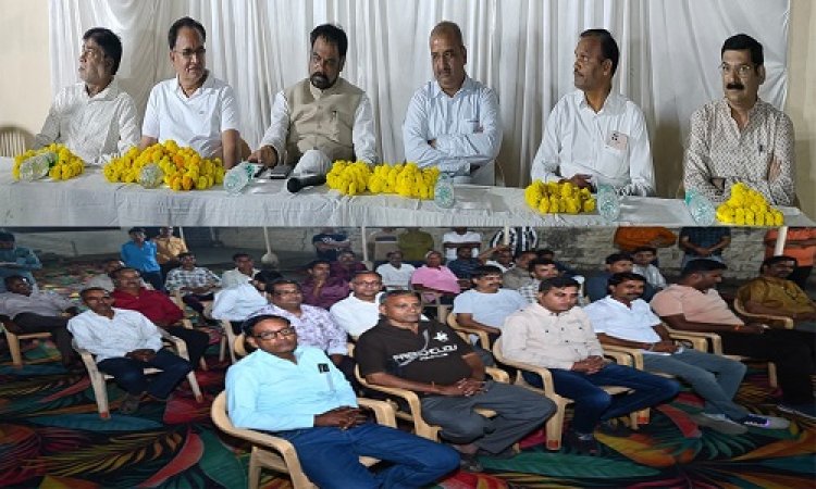 NEWS : मनासा हलवाई संघ का दीपावली मिलान समारोह संपन्न, विधायक मारु बोले- क्वालिटी व शुद्धता के साथ साफ-सफाई का भी रखें ध्यान, कचोरी और पपड़ी की तारीफ भी, पढ़े खबर