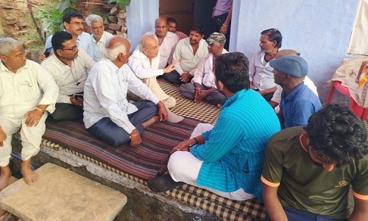NEWS : चीताखेड़ा के कोटवार घनश्याम जुणी लोहार पंचतत्व में विलीन, शोक संवेदना व्यक्त करने पहुंचे पूर्व मंत्री और विधायक, पढ़े खबर