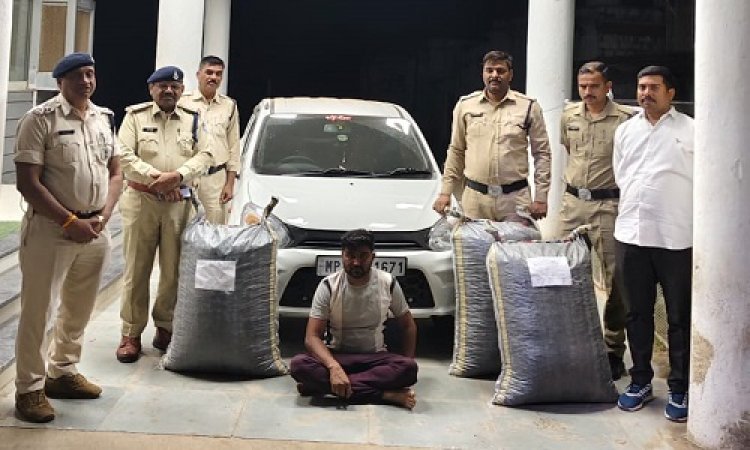 BIG NEWS : रतनगढ़ घाट पर पुलिस की नाकाबंदी, फिर अल्टों कार से पकड़ा नशे का जखीरा, नीमच जिले का मंगल गिरफ्तार, उगला ये राज, पढ़े खबर