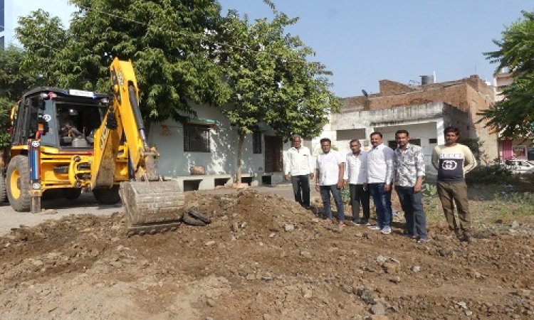 NEWS : पिपलियामंडी के इन वार्डवासियों को मिली सीसी सड़क की सौगात, आज हुआ शुभारंभ, पढ़े खबर