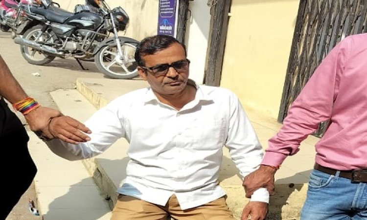 BIG NEWS : बंटवारा के नाम पर मांगी रिश्वत, तो लोकायुक्त तक पहुंची शिकायत, फिर टीम की मंदसौर जिले में दस्तक, पटवारी जगदीश पाटीदार रंगे हाथों गिरफ्तार, पढ़े खबर