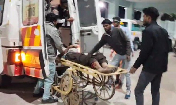 BIG NEWS : सांवरिया सेठ से लौटते समय सड़क हादसा, यशवंत की दर्दनाक मौत, तो दो युवक गंभीर घायल, घटना मनासा-मंदसौर रोड़ की, मची अफरा-तफरी, पढ़े मनीष जोलान्या की खबर