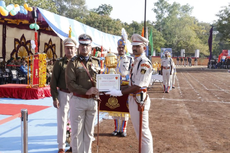 NEWS : CRPF नीमच में आज हुआ ये भव्य समारोह,जिसमे नव नियुक्त उपनिरीक्षक कैडेट्स हुए शामिल,अब ये तैयार देश सेवा को,पढ़े ये खबर