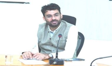 BIG NEWS : जिला स्‍तरीय परामर्शदा‍त्री समिति की बैठक संपन्न, जिला कलेक्टर बोले- शासकीय सेवकों के लंबित स्‍वत्‍वों का तत्‍काल करें भुगतान, पढ़े खबर