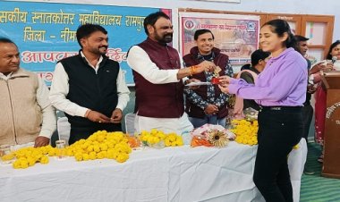 NEWS : शासकीय स्नातकोत्तर महाविद्यालय में व्याख्यान का आयोजन, प्रतिभाओं को किया सम्मानित, क्या बोले विधायक माधव मारु बोले, पढ़े रुपेश सारू की खबर