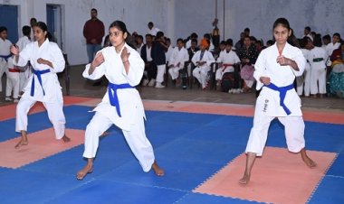 NEWS : ग्रुप केंद्र CRPF में नीमच डिस्ट्रिक्ट कराटे प्रतियोगिता का आयोजन, बच्चों ने अपने प्रशिक्षण एवं प्रतिभा का किया शानदार प्रदर्शन, कुछ यूं किया सम्मानित, पढ़े खबर