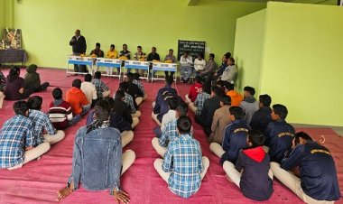 NEWS : मल्हारगढ़ के सीएम राइस स्कूल में स्काउट गाइड का तीन दिवसीय प्रशिक्षण शिविर शुरू, विद्यार्थियों के जीवन में शस्त्र और शास्त्र दोनों की आवश्यकता, बताया महत्व, पढ़े खबर