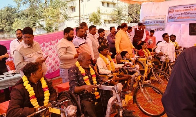 NEWS : विश्व दिव्यांग दिवस, पंजीयन कराया, और इन प्रतियोगिताओं में लिया हिस्सा, फिर नेत्र और स्वास्थ्य परिक्षण भी, विजेताओं को मिला पुरस्कार, पढ़े खबर