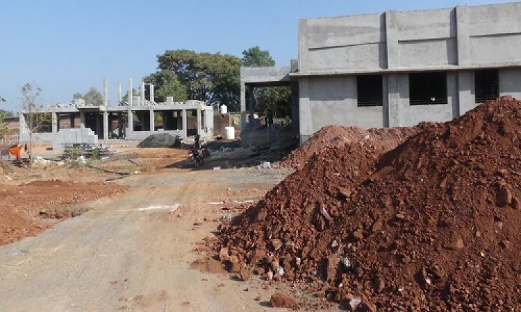 NEWS : बालागुढ़ा में उप स्वास्थ्य केन्द्र का निर्माण, घटिया मटेरियल लगाने के आरोप, सरपंच सहित ग्रामीणों ने की शिकायत, पर नही हो रहा सुधार, पढ़े खबर