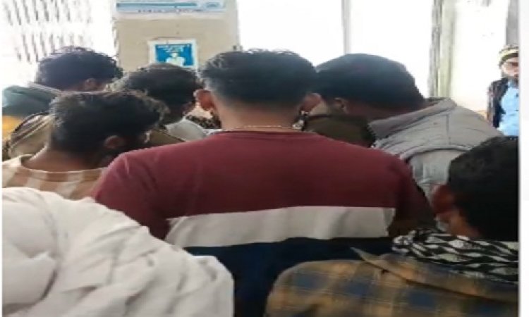 BIG BREAKING : मंदसौर जिले में बड़ा बवाल, इस गांव में चली गोलियां, एक महिला की मौत, तो कई घायल भी, क्षेत्र में तनातनी का माहौल, पुलिस ने संभाला मोर्चा, पढ़े नरेंद्र राठौर की खबर