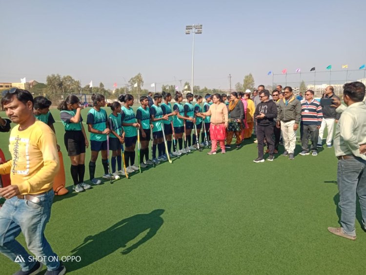 NEWS : 68 वीं राष्ट्रीय बालिका हॉकी प्रतियोगिता का आयोजन, मंदसौर से निकलेगी नेशनल चैंपियन टीम, आज कौन है मुख्य अतिथि, पढ़े खबर