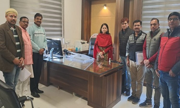 NEWS : आज के दिन अनिश्चितकालीन हड़ताल का आगाज, फिर इनसे हुई चर्चा, अब जनवरी की रूप रेखा तैयार, बड़े आंदोलन की तैयारी में प्रदेश के 32 हजार संविदाकर्मी, पढ़े खबर