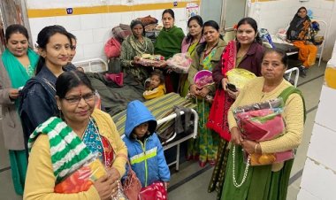 NEWS : मकर संक्रांति पर्व, आराध्या ने किया बेटियों को जन्म देने वाली माताओं का सम्मान, एडवोकेट मीनू लालवानी ने कहां- बेटों का उत्सव मनाओं, पर बेटियों को भी बचाओं, पढ़े खबर