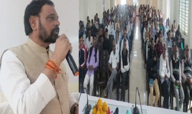 BIG NEWS : विधायक मारु की अध्यक्षता में बैठक, पंचायतों के सरपंच-सचिव हुए शामिल, पीएम मोदी के लक्ष्य पर जोर, तो ये निर्देश भी दिए, पढ़े खबर