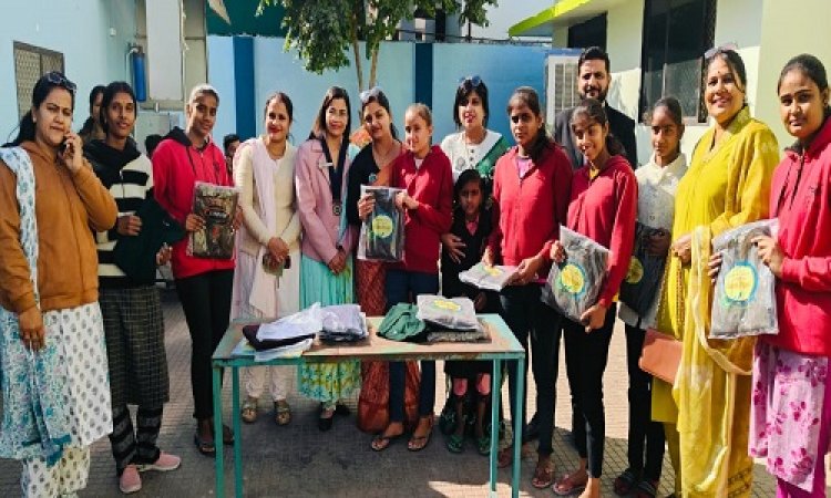 NEWS : इनरव्हील डायमंड ने किए सेवा प्रकल्प, स्कूली बच्चों को गर्म कपड़ों का किया वितरण, तो इस भवन में कराई ये मरम्मत, पढ़े खबर