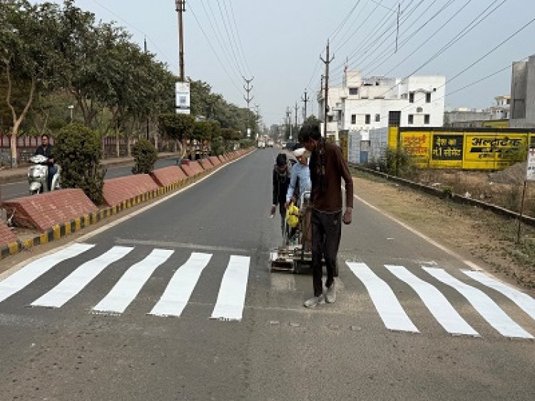 NEWS : सडक सुरक्षा माह, नीमच के इन मार्गो पर स्प्रीड ब्रेकर तैयार, दुर्घटनाओं में आएगी कमी, यातायात पुलिस लगातार कर रही ये प्रयास, पढ़े खबर