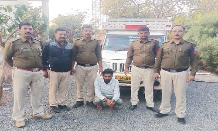 BIG NEWS : अलमारियों की आड़ में नशे की तस्करी, सूचना पर जीरन पुलिस की बड़ी कार्यवाही, डोडाचूरा के साथ नीमच का तस्कर अनिल गिरफ्तार, अब जावी गांव के इस व्यक्ति की तलाश, पढ़े खबर