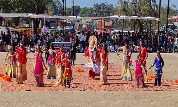 NEWS : रामपुरा में हर्षोल्लास के साथ मनाया गणतंत्र दिवस, देशभक्ति के गीतों से गूंजा परिसर, सांस्कृतिक कार्यक्रम भी आयोजित, पढ़े खबर