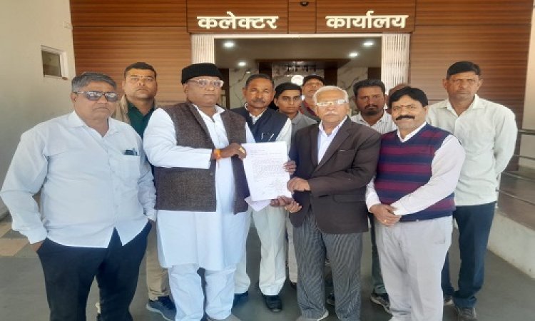 BIG NEWS : महात्मा गांधी स्मारक की बाउंड्रीवॉल को तोड़ा, तो कांग्रेस कार्यकर्ताओं में पनपा आक्रोश, जिला कलेक्टर को सौंपा ज्ञापन, विस्तृत चर्चा भी की, पढ़े खबर