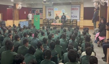 BIG NEWS : सेफ क्लिक अभियान, नीमच जिले के इन स्कूलों में पहुंचे पुलिस अधिकारी, सोशल मीडिया और सायबर फ्रॉड के संबंध में किया जागरूक, पेम्पलेट एवं पोस्टर का वितरण, तो यहां जनसंवाद भी, पढ़े खबर