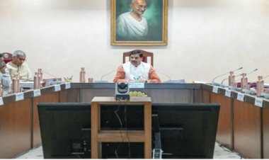 BIG NEWS : मोहन सरकार की कैबिनेट बैठक संपन्न, कई अहम प्रस्तावों पर लगी मुहर, मंत्री कैलाश विजयवर्गीय ने दी सभी फैसलों की जानकारी, पढ़े खबर