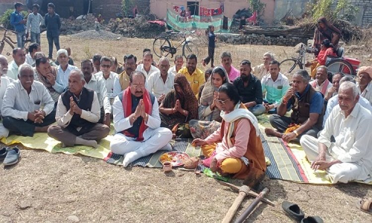 BIG NEWS : ग्राम पंचायत दूदरसी को मिली विकास कार्यों की सौगात, लाखों की लागत से होगा सामुदायिक भवन सहित इनका निर्माण, विधायक परिहार ने किया भूमिपूजन, पढ़े खबर