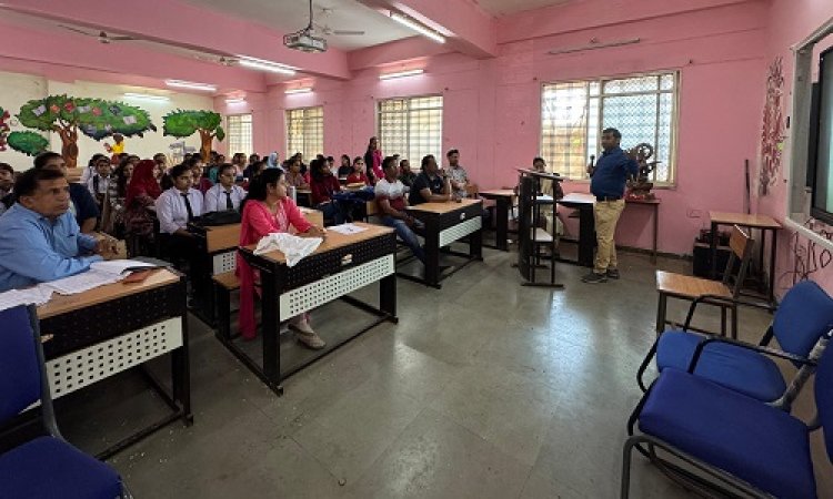 NEWS : भाभा परमाणु अनुसंधान केंद्र के वैज्ञानिक पहुंचे जाजू कन्या महाविद्यालय, पहले दिन एटोमिक ऊर्जा पर ज्ञानवर्धन, दो सत्रों में होंगे व्याख्यान, पढ़े खबर