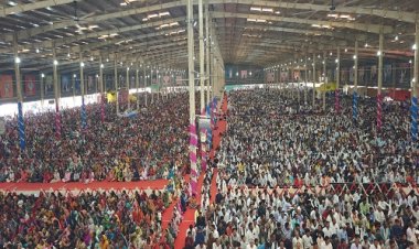 NEWS : सतलोक आश्रम में मनाया जा रहा गरीबदास महाराज का बोध दिवस, 38 जोड़ों का दहेज मुक्त विवाह सम्पन्न, विशाल रक्तदान शिविर का भी आयोजन, उमड़ा जनसैलाब, पढ़े खबर