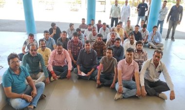 BIG NEWS : चंगेरा मंडी में दो दिन चली भूखंडों की नीलाई, तीसरे दिन हुई निरस्त, अब इन व्यापारियों में क्यों पनपा आक्रोश, जिला कलेक्टर के नाम दिया ज्ञापन, कहीं ये बात, पढ़े खबर