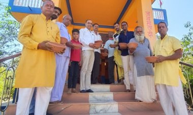 NEWS : पक्षी-पेड़-पर्यावरण बचाएं का लक्ष्य, जीरन की इस समिति का बड़ा कदम, 500 से ज्यादा सकोरे किए वितरित, पढ़े खबर