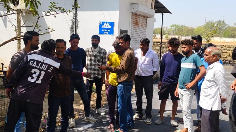 BIG BREAKING: नीमच की नई कृषि मंडी में हादसा, हाइटेंशन लाइन बनी काल, बघाना के मनोज की दर्दनाक मौत, परिवार में मातम, पुलिस जुटी जांच में, पढ़े खबर