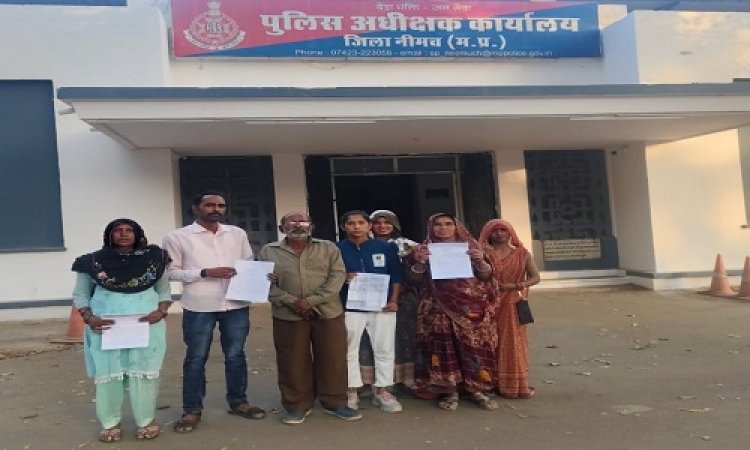 BIG NEWS : नयागांव की इस कॉलोनी में दो पक्षों में विवाद, शनिवार को पहला, तो आज दूसरा पक्ष भी पहुंचा एसपी कार्यालय, बताई पूरी घटना, और इनके खिलाफ कार्यवाही की मांग, पढ़े खबर