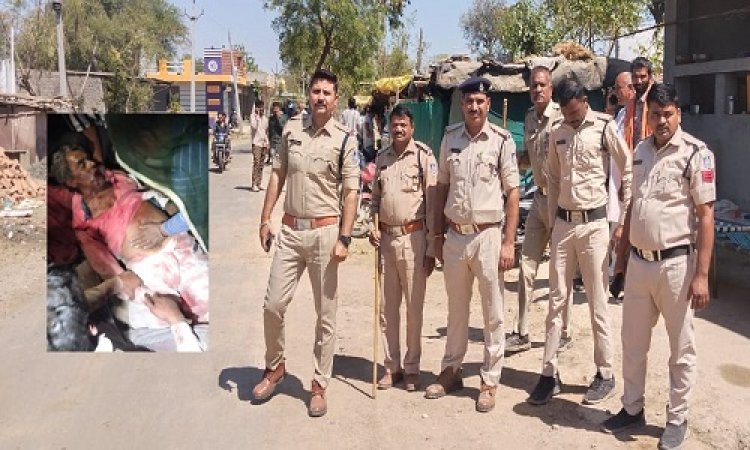 BIG NEWS : ट्रैक्टर की टक्कर से मानसिंह की मौत, हादसे के बाद गरमाया माहौल, ग्रामीणों ने किया हंगामा, तो कुकड़ेश्वर पुलिस ने संभाला मोर्चा, दाह संस्कार के लिए सरपंच के घर के बाहर बिछाई लकड़ियां, क्या है पूरा मामला...! पढ़े खबर