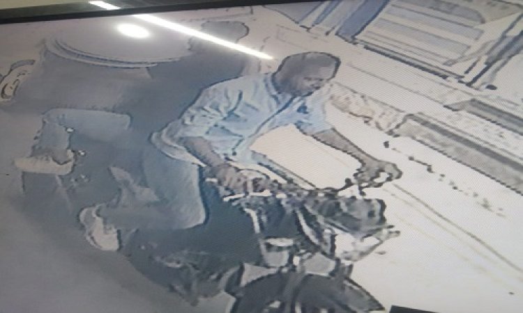BIG NEWS : किराए का नाम, और चोरी किए बर्तन, टैंट व्यापारी ने पिपलियामंडी चौकी पर की शिकायत, जांच में जुटी पुलिस, पढ़े खबर