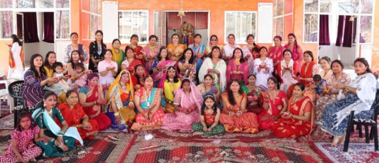 NEWS : CRPF मंदिर प्रांगण में होली की धूम, अधिकारियों एवं जवानों के परिवारजनों का होली मिलन समारोह संपन्न, पढ़े खबर