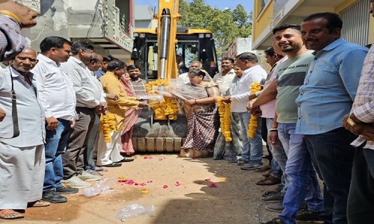 NEWS : न.प. अध्यक्ष ने इस वार्ड में किया सीसी रोड़ का शुभारंभ, लाखों की लागत से होगा निर्माण, रहवासियों को मिलेगी बड़ी सौगात, पढ़े खबर