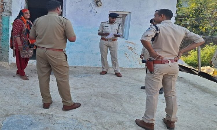 NEWS : गौवंश तस्करी मामला, पिपलियामंडी पुलिस पहुंची बोतलगंज, पूरे गांव में की सर्चिंग, ये अधिकारी रहें मौजूद, पढ़े खबर