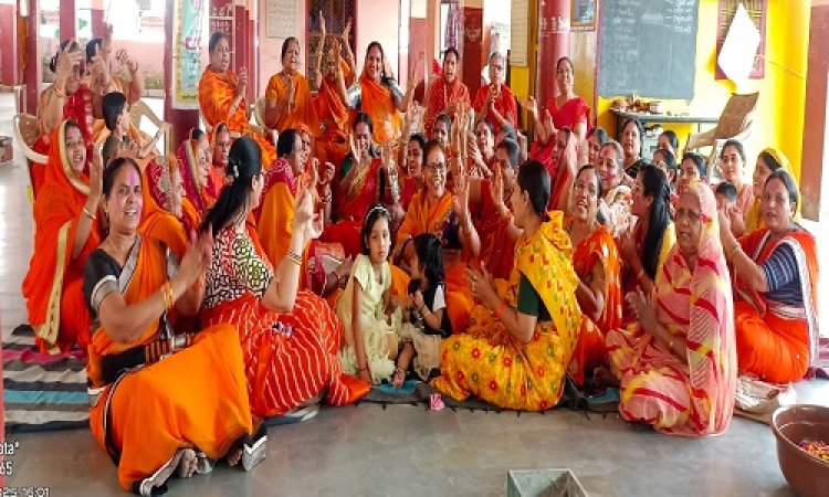 NEWS : नीमच की इस कॉलोनी में फाग महोत्सव की धूम, मातृशक्ति ने फूलों से खेली होली, भजन कीर्तन से किया राधा-कृष्ण का स्वागत, पढ़े खबर