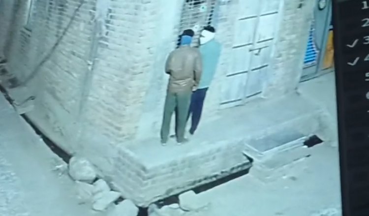BIG NEWS : बालागंज गांव में चोरों ने घर को बनाया निशाना, नगदी और चांदी के जेवरात पर किया हाथ साफ, घटना सीसीटीवी कैमरे में कैद, मनासा पुलिस जुटी जांच में, पढ़े खबर