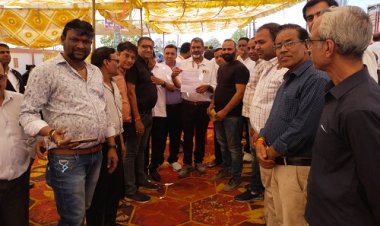 BIG NEWS : अभिभाषक संघ की हड़ताल, अब नीमच जिला केमिस्ट एंड ड्रगिस्ट एसोसिएशन ने दिया अपना समर्थन, सौंपा पत्र, पढ़े खबर