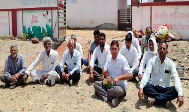 NEWS : ग्राम बनी में गौशाला स्वीकृत, कागजी कार्यवाही को सालों बीते, पर अब तक नहीं मिली जमीन, अब इन्होंने दी अनिश्चितकालीन धरने की चेतावनी, ये मामला मंदसौर जिले का...! पढ़े खबर