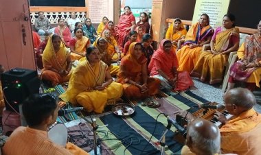 NEWS : नीमच के सिद्धेश्वर महादेव मंदिर में द्वीप यज्ञ का आयोजन संपन्न, रहवासियों ने बढ़-चढ़कर लिया हिस्सा, फिर महाप्रसादी का वितरण भी, पढ़े खबर