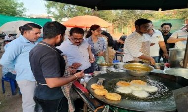 BIG NEWS : खाद्य विभाग की टीम निकली नीमच शहर में, स्वच्छता के प्रति इन्हें किया जागरूक, तो इन दुकानों से लिए सैंपल, जांच रिपोर्ट आने के बाद होगी बड़ी कार्यवाही, समझाइश का दौर भी चला, पढ़े खबर