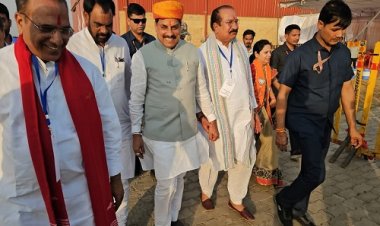 BIG BREAKING : एमपी के CM डॉक्टर मोहन यादव पहुंचे नीमच, सांसद और विधायक सहित इन्होंने किया भव्य स्वागत, पढ़े खबर