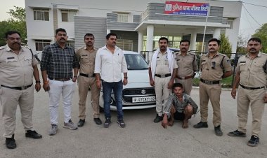 BIG NEWS : लक्जरी कार में काले सोने की तस्करी, सूचना पर नीमच सिटी पुलिस ने घेरा, लाखों रूपए की अफीम जप्त, तो जावी गांव का ये तस्कर गिरफ्तार, पढ़े खबर