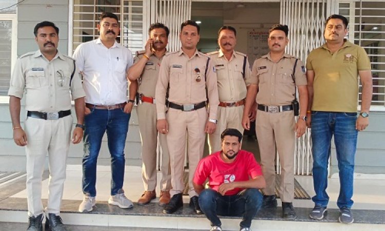 BIG NEWS : चौथखेड़ा फंटे से नीमच आता युवक, सूचना पर सिटी पुलिस ने घेरा, और ली तलाशी, फिर बघाना के जुबेर के पास मिला अवैध नशा, आरोपी गिरफ्तार, बड़ी मात्रा में एमडी भी जप्त, पढ़े खबर