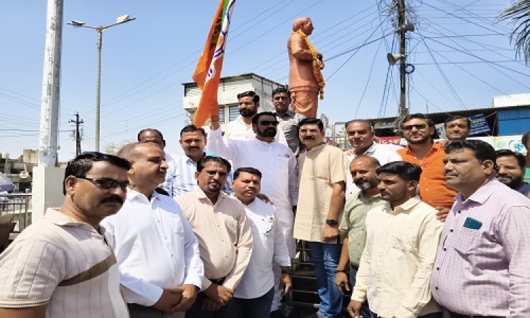 BIG NEWS : मनासा में भाजपा ने धूमधाम से मनाया स्थापना दिवस, पार्टी की विचार धारा और सेवा के संकल्प को दोहराया, पढ़े खबर