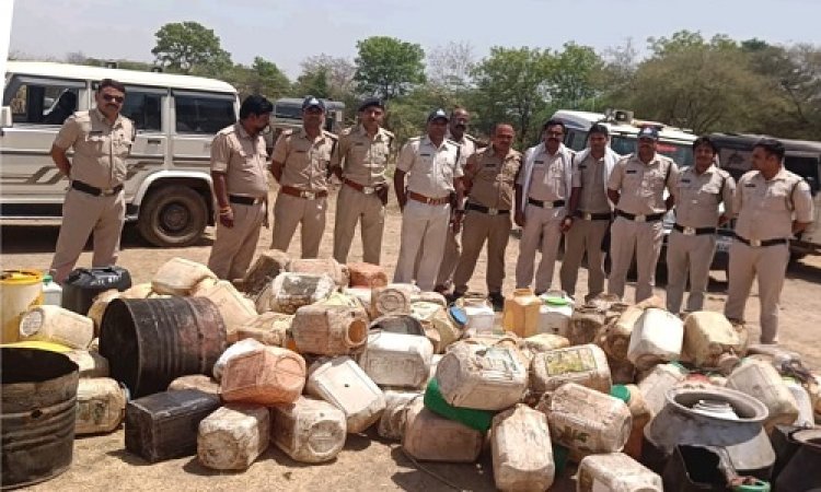 BIG NEWS : चड़ोली गांव बस्ती, तालाब और पहाड़ी क्षेत्र में नशे का निर्माण, सुचना पर आबकारी और पुलिस की दबिश, संयुक्त कार्यवाही ने अवैध साम्राज्य को किया नस्ते-नाबूत, अब प्रकरण भी दर्ज, पढ़े खबर