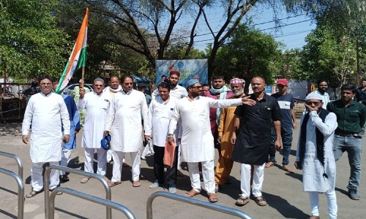 NEWS : पहलगाम में आतंकी हमला, नीमच में सर्व मुस्लिम समाज उतरा सड़कों पर, रैली के माध्यम से पहुंचे कलेक्टर कार्यालय, सौंपा ज्ञापन, पढ़े खबर